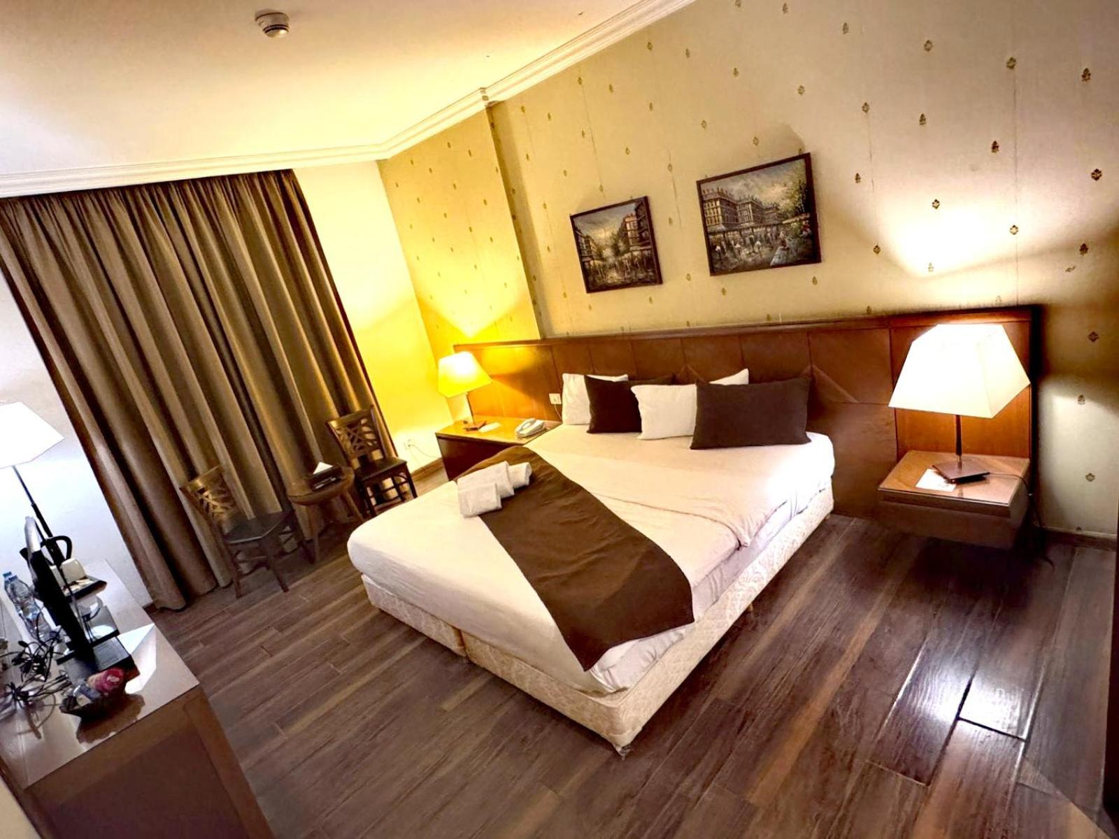 King Suites Hotel Beirut Exterior foto