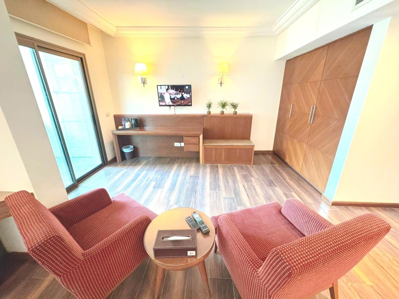King Suites Hotel Beirut Exterior foto