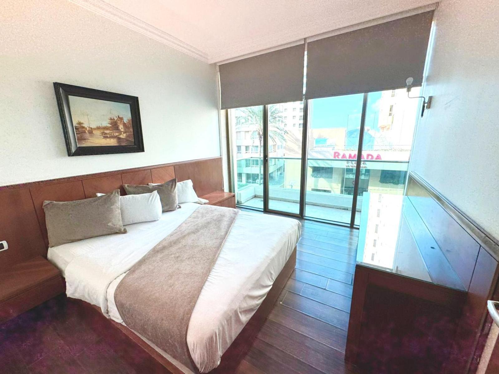 King Suites Hotel Beirut Exterior foto