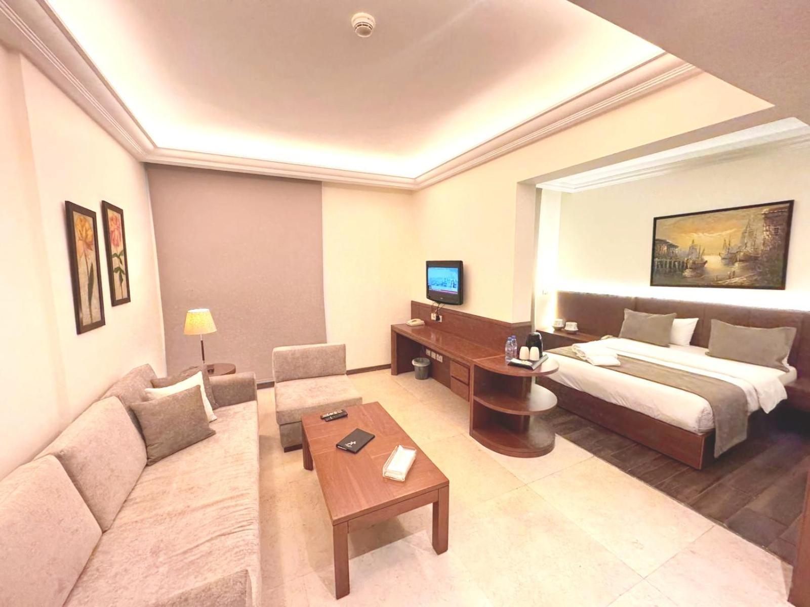 King Suites Hotel Beirut Exterior foto